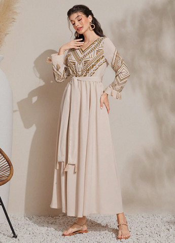Бежева святковий, кежуал сукня кльош SHEIN з геометричним візерунком