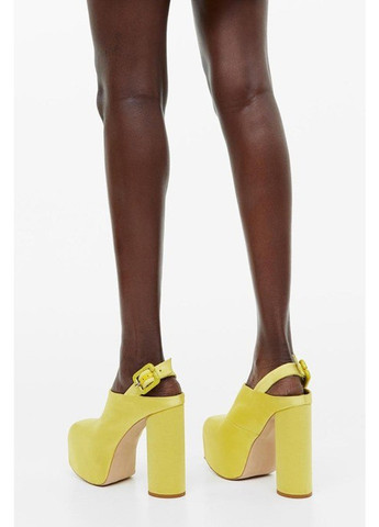 Желтые босоножки H&M с ремешком со стразами