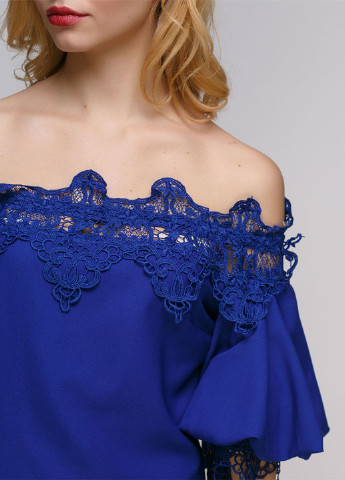 Синее вечернее платье с открытыми плечами Babylon однотонное