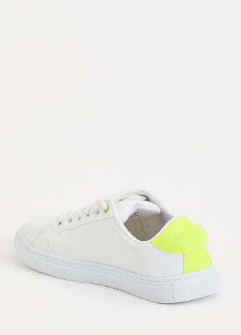 Белые ботинки DeFacto