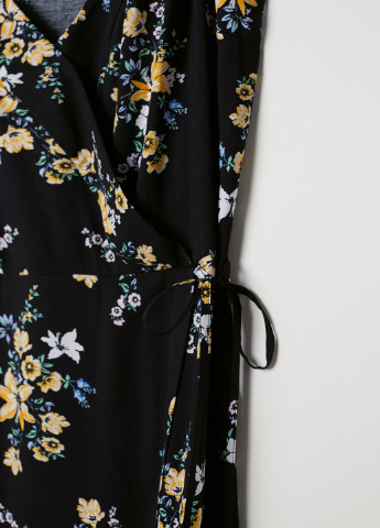 Чорна кежуал сукня кльош H&M з квітковим принтом