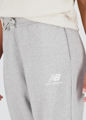Серые спортивные демисезонные прямые брюки New Balance