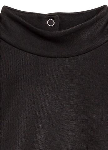 Черное кэжуал платье силуэтная H&M однотонное