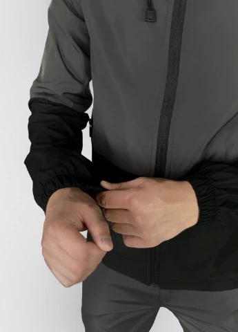 Комбинированная демисезонная куртка softshell light серо-черная Intruder