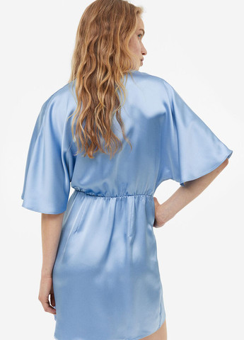 Голубое деловое, кэжуал платье на запах H&M однотонное