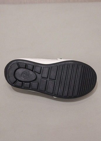 Белые туфли SHEIN без шнурков