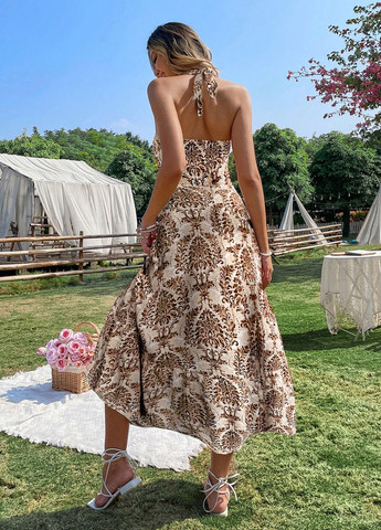 Світло-коричнева кежуал сукня кльош, з відкритою спиною SHEIN з орнаментом