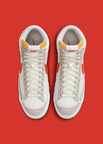 Белые демисезонные кроссовки dq7673-101 Nike Blazer Mid ’77