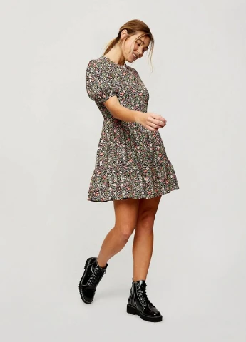 Черное кэжуал платье клеш Miss Selfridge с цветочным принтом