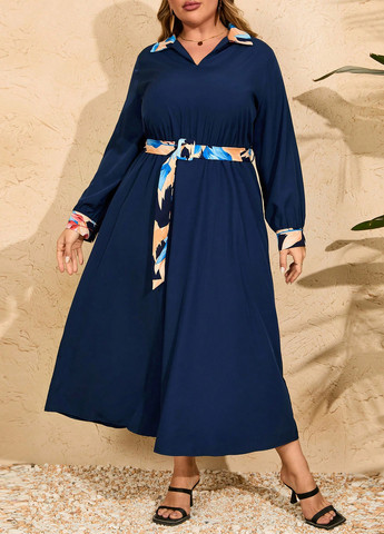 Темно-синя кежуал сукня SHEIN з абстрактним візерунком