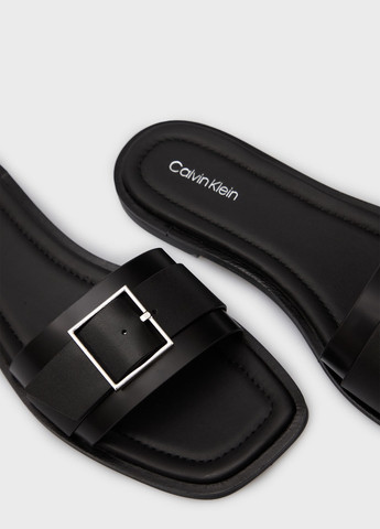 Черные шлепанцы Calvin Klein с пряжкой, с логотипом