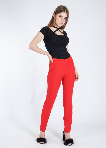 Красные кэжуал демисезонные зауженные брюки Sarah Chole