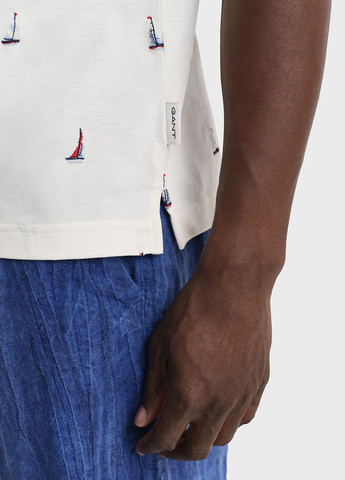 Бежевая футболка-поло для мужчин Gant с рисунком