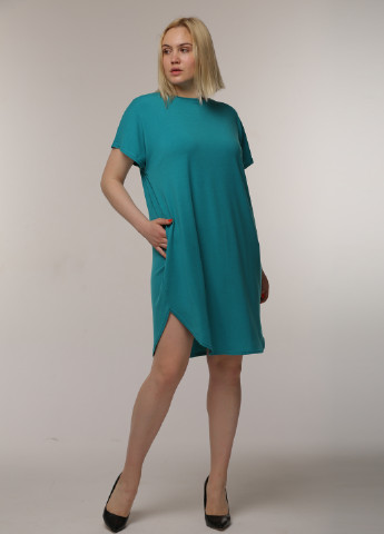 Зеленое кэжуал платье а-силуэт Maxiline однотонное