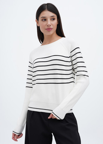 Белый демисезонный джемпер джемпер M@C