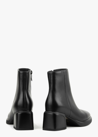 Черные демисезонная ботильоны Le'BERDES