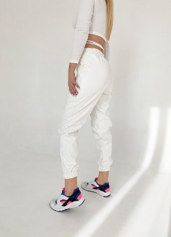 Белые спортивные демисезонные классические брюки Jolie