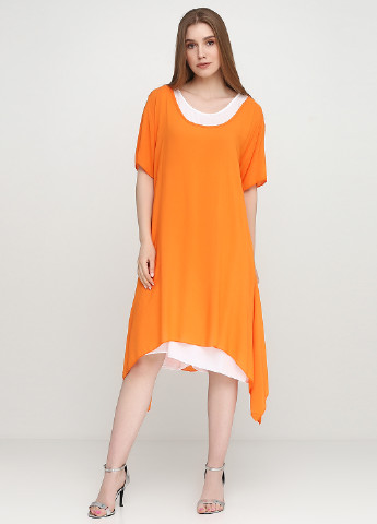 Оранжевое кэжуал платье Italy Moda однотонное