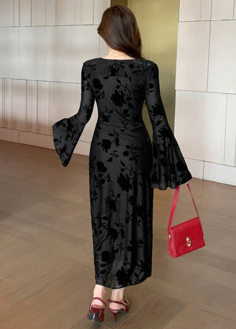 Чорна кежуал сукня SHEIN однотонна