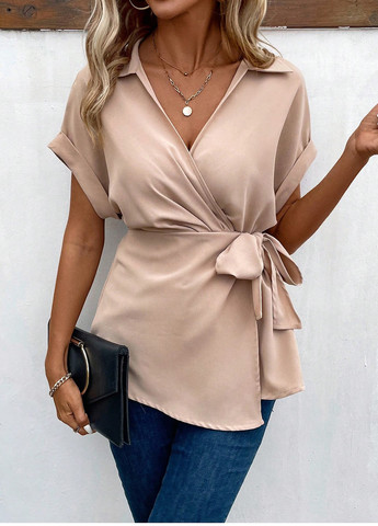 Светло-бежевая блуза на запах SHEIN