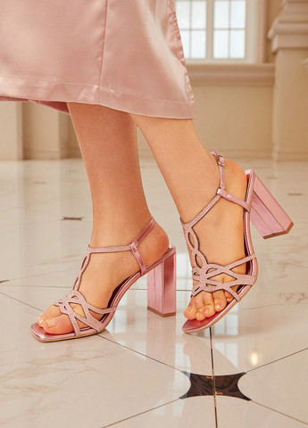 Светло-розовые босоножки SHEIN с ремешком со стразами