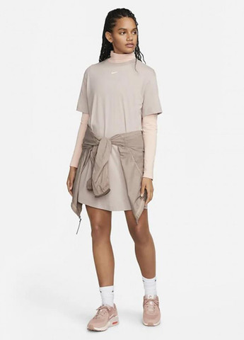 Бежева спортивна, кежуал сукня dv7882-272 сукня-футболка Nike однотонна