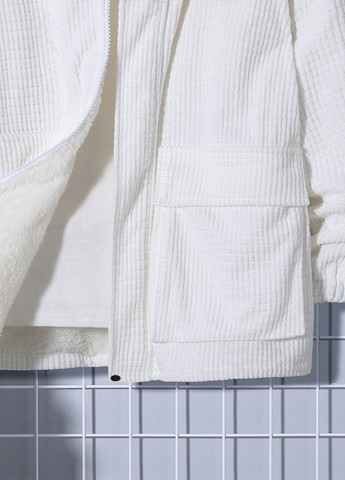 Біла демісезонна куртка SHEIN