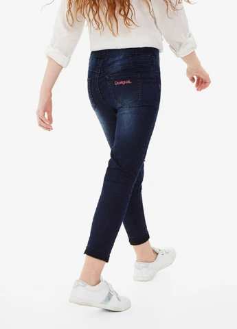 Синие демисезонные зауженные джинсы Desigual