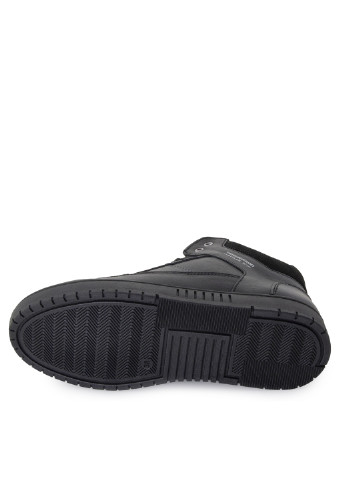 Черные зимние ботинки Konors