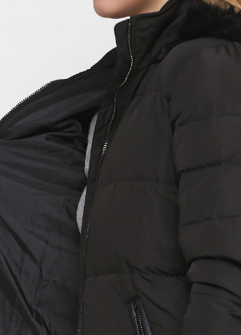 Черная зимняя куртка Mango