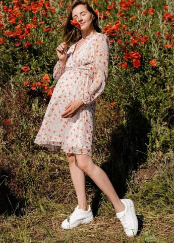 Молочное кэжуал шифоновое платье для беременных и кормящих мам салатовое цветочное To Be с цветочным принтом