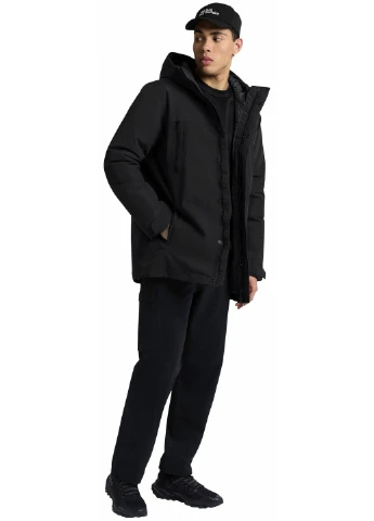 Чорна зимня куртка Jack Wolfskin A65021_6000
