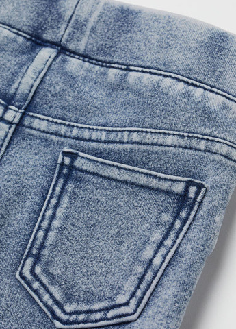 Светло-синие демисезонные зауженные джинсы H&M