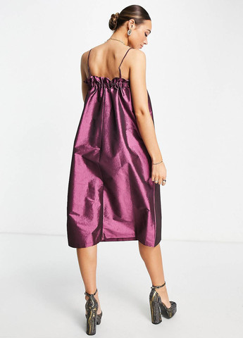 Фиолетовое вечернее платье с открытыми плечами Topshop однотонное