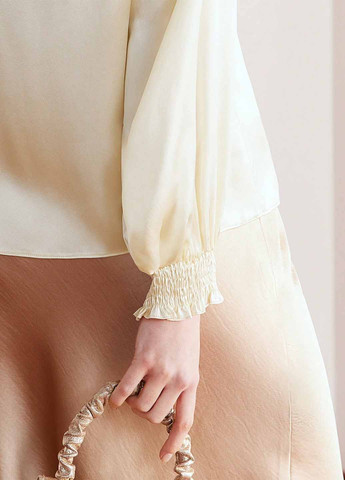 Кремова блуза SHEIN