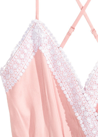Комбинезон H&M комбинезон-шорты однотонный светло-розовый кэжуал вискоза