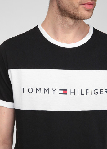 Черная футболка Tommy Hilfiger