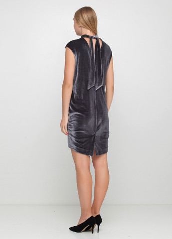 Серое кэжуал платье TATU однотонное