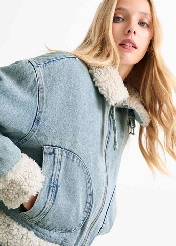 Голубая демисезонная куртка C&A