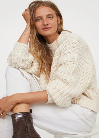 Молочный демисезонный свитер H&M