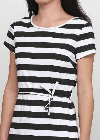 Черно-белое кэжуал платье платье-футболка Made in Italy в полоску