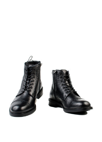 Черные зимние ботинки броги Carlo Pazolini