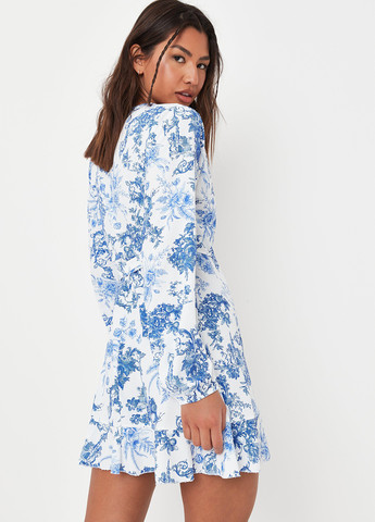 Синее кэжуал платье на запах Missguided с цветочным принтом