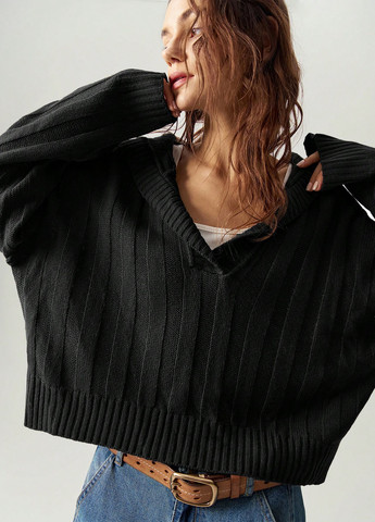 Черный демисезонный свитер SHEIN