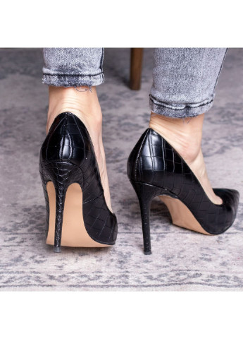 Туфлі жіночі Toni 2457 39 25 см Чорний Fashion (253195699)