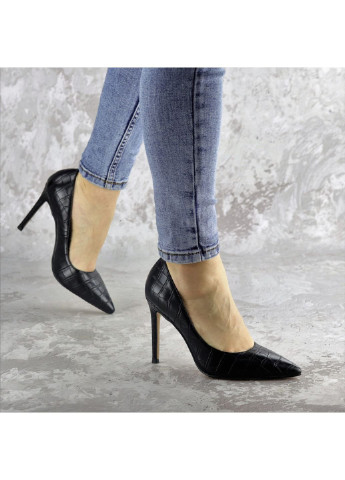 Туфли женские Toni 2457 39 25 см Черный Fashion