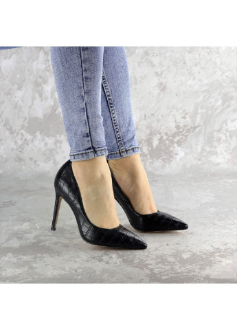 Туфли женские Toni 2457 39 25 см Черный Fashion