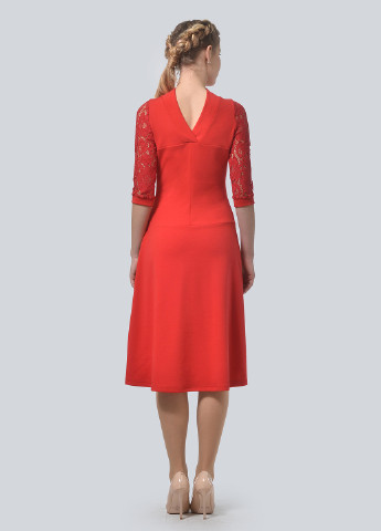 Красное кэжуал платье клеш Lila Kass однотонное
