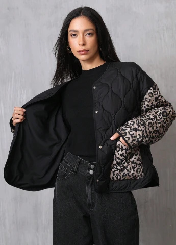 Черная демисезонная куртка SHEIN