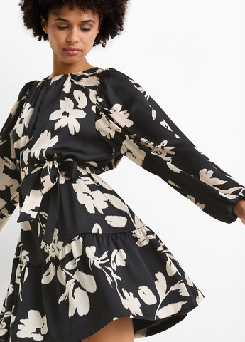 Чорна кежуал сукня а-силует C&A з квітковим принтом